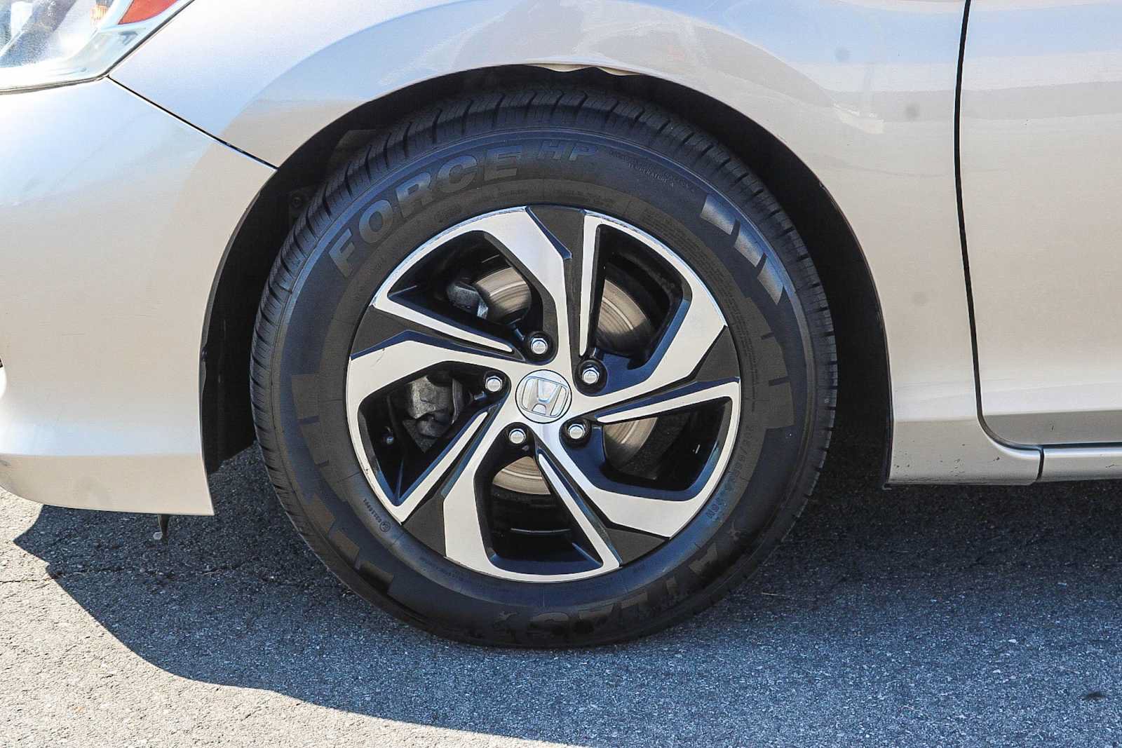 Certified 2017 Honda Accord LX image 9