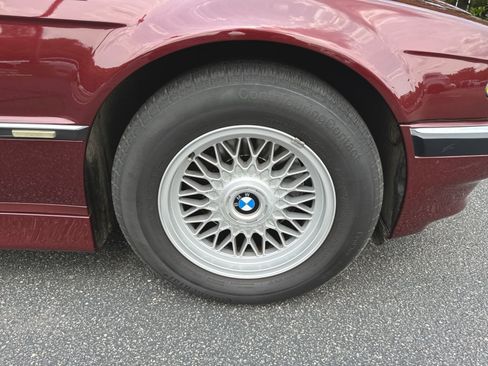 Used 2001 BMW 740iL RWD image 2