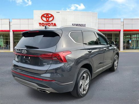 Used 2023 Hyundai Santa Fe SEL image 3