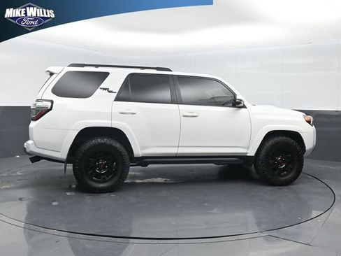Used 2023 Toyota 4Runner TRD Off-Road Premium AWD/4WD image 8