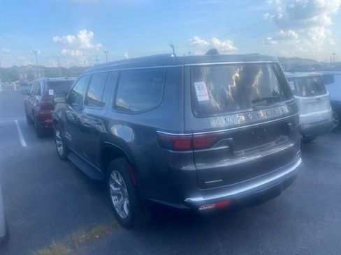 Used 2022 Jeep Wagoneer Series II AWD/4WD image 5