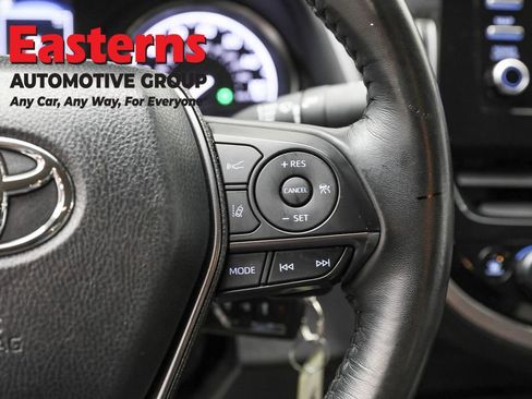 Used 2024 Toyota Camry SE image 15