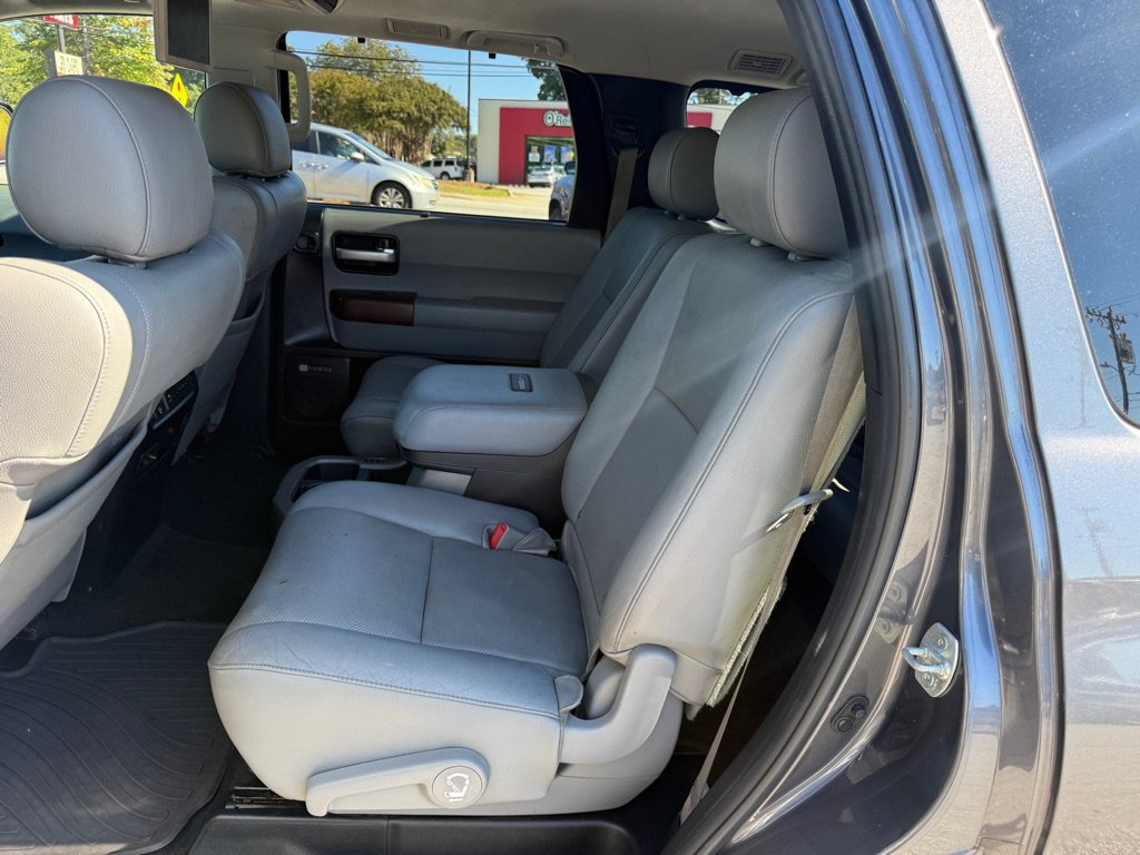 Used 2014 Toyota Sequoia Platinum RWD image 14