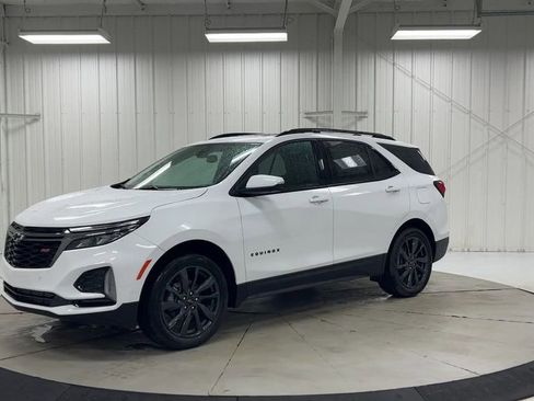 Used 2022 Chevrolet Equinox RS w/ RS Leather Package image 4