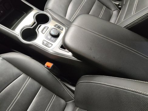 Used 2022 GMC Terrain Denali image 26