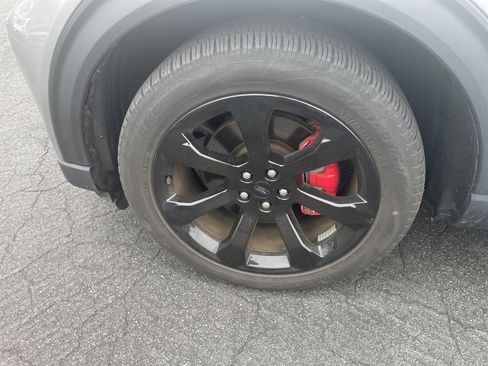 Used 2023 Ford Explorer ST w/ Equipment Group 401A image 7