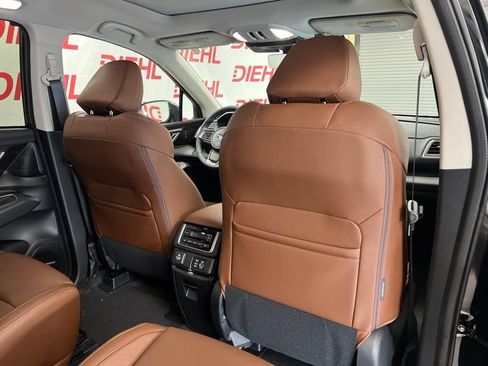 New 2026 Subaru Ascent Touring AWD/4WD image 13