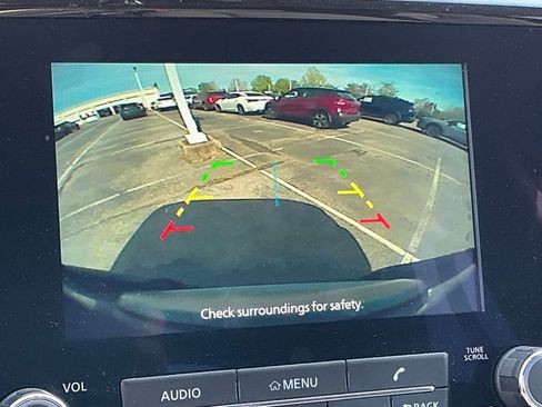 Used 2023 Nissan Frontier SV w/ Technology Package image 21