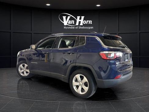 Used 2018 Jeep Compass Latitude w/ Popular Equipment Group FWD image 5