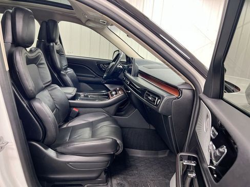 Used 2022 Lincoln Aviator Reserve w/ Equipment Group 201A image 23