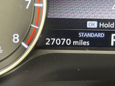 Used 2024 Nissan Rogue S image 27