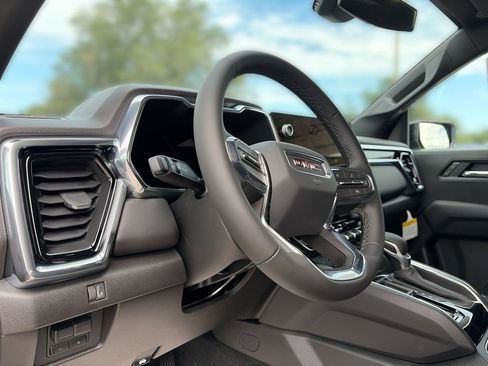 New 2026 GMC Canyon Elevation w/ Technology Package RWD image 17