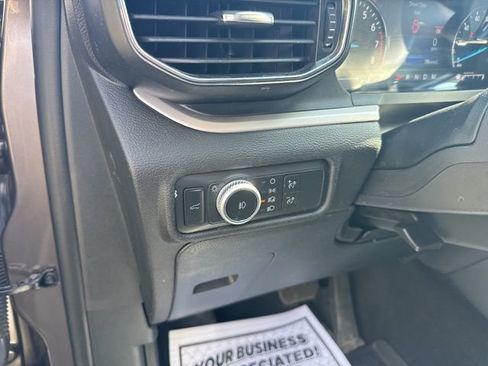 Used 2021 Ford Explorer XLT w/ Equipment Group 202A AWD/4WD image 8