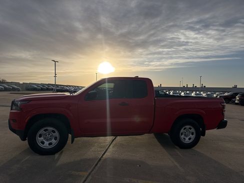 Used 2023 Nissan Frontier S w/ Technology Package image 8