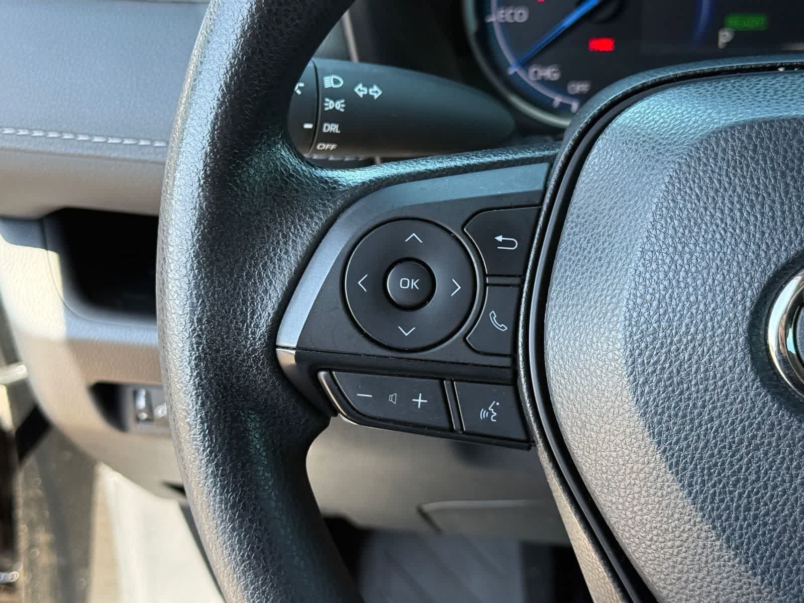 Used 2023 Toyota RAV4 LE AWD/4WD image 18