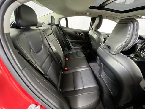 Used 2023 Volvo S60 B5 Core image 26