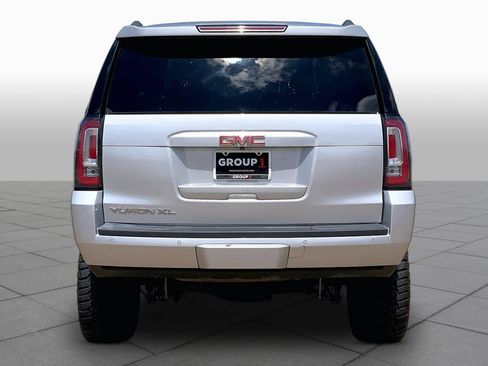 Used 2019 GMC Yukon XL SLT w/ Open Road Package AWD/4WD image 5