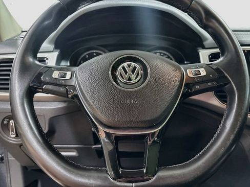 Used 2018 Volkswagen Atlas SEL FWD image 11