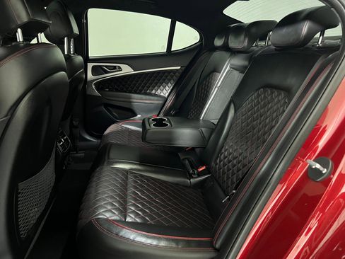 Used 2020 Genesis G70 3.3T w/ Sport Package image 33