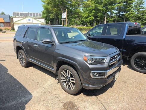 Used 2023 Toyota 4Runner Limited AWD/4WD image 3