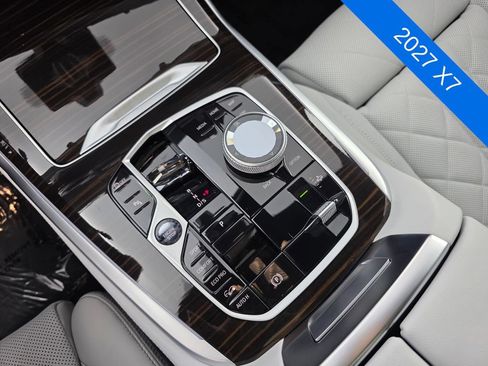 Used 2027 BMW X7 xDrive40i w/ Executive Package AWD/4WD image 26