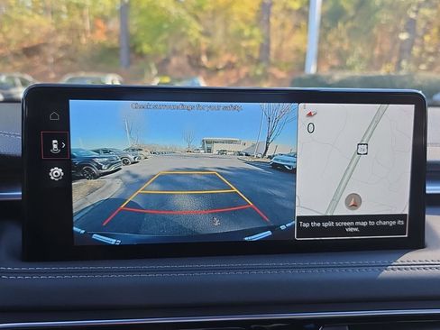 Used 2023 Genesis G70 2.0T image 18