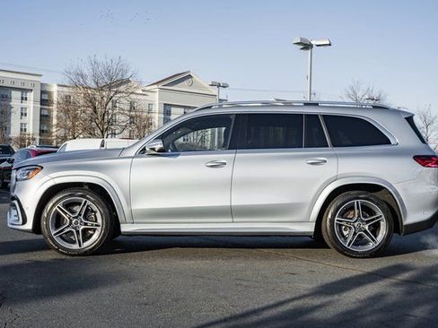 Certified 2025 Mercedes-Benz GLS 450 4MATIC image 4