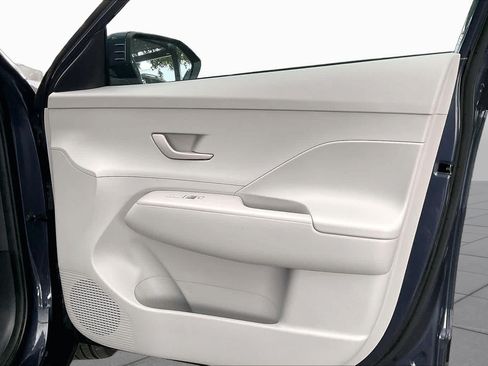 Certified 2024 Hyundai Kona SEL AWD/4WD image 23