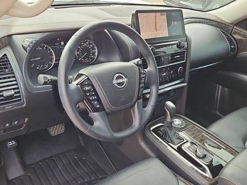 Used 2024 Nissan Armada Platinum w/ Captain's Chairs Package image 10