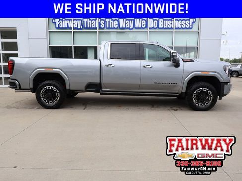 New 2026 GMC Sierra 3500 Denali w/ Denali Reserve Package AWD/4WD image 1
