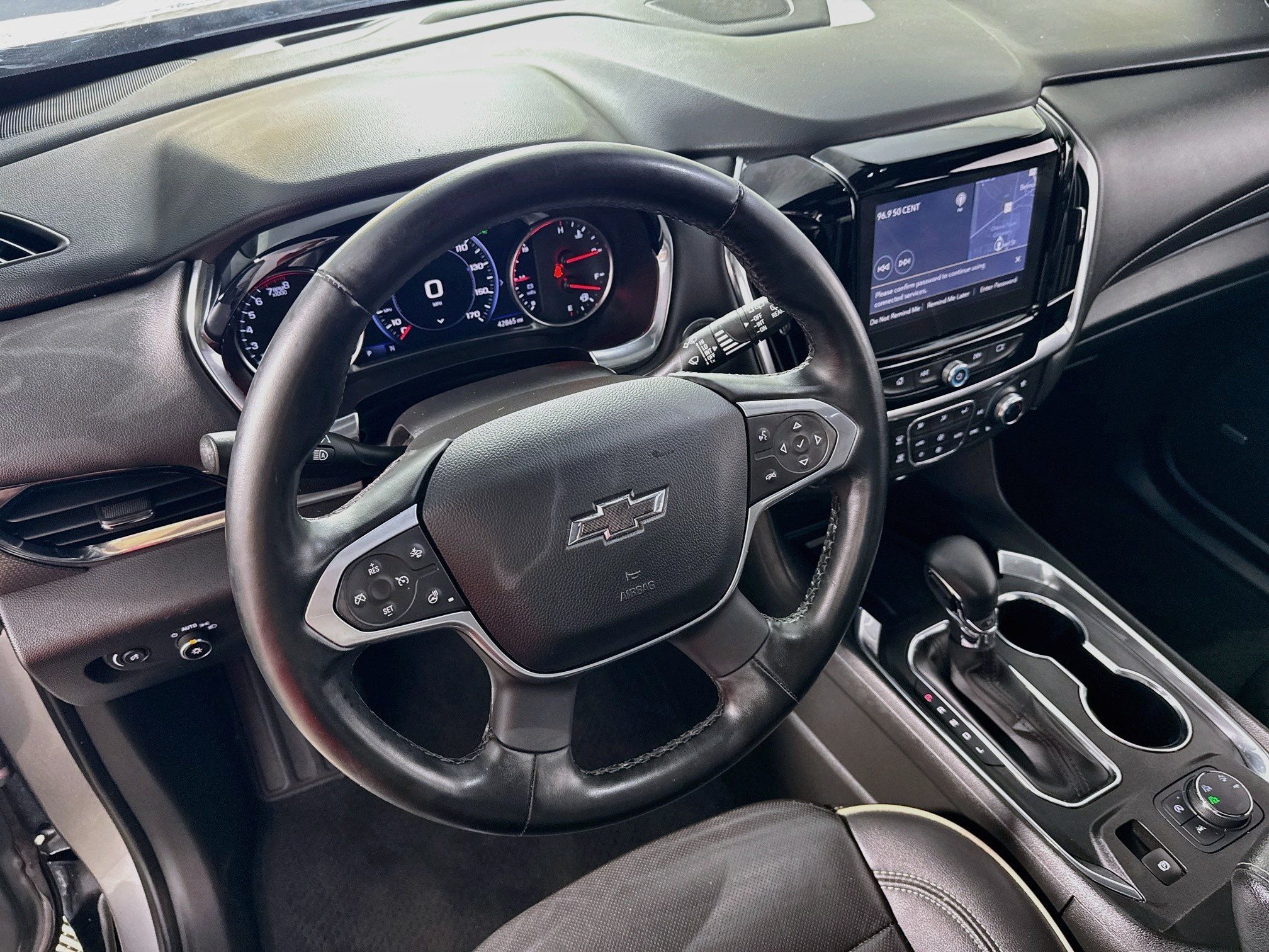 Used 2023 Chevrolet Traverse Premier w/ Redline Edition AWD/4WD image 25