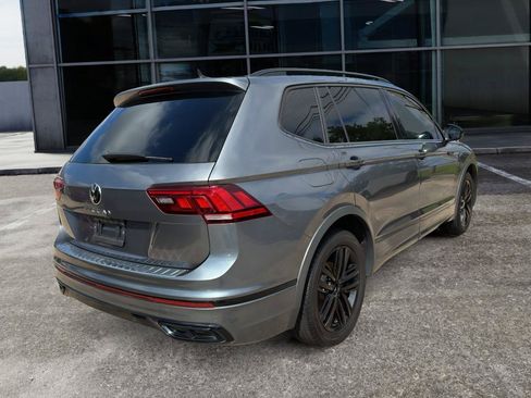 Used 2022 Volkswagen Tiguan SE R-Line FWD image 7