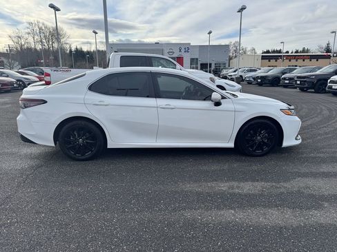 Used 2021 Toyota Camry LE w/ Cold Weather Package image 8