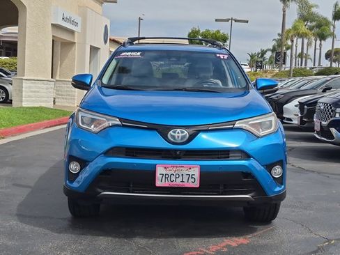 Used 2017 Toyota RAV4 Limited AWD/4WD image 2