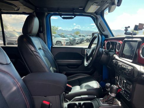 Used 2021 Jeep Wrangler Unlimited Rubicon AWD/4WD image 24