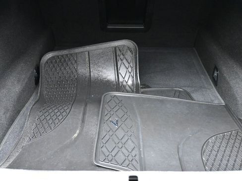 Used 2022 BMW 750i xDrive w/ Luxury Rear Seating Package image 23