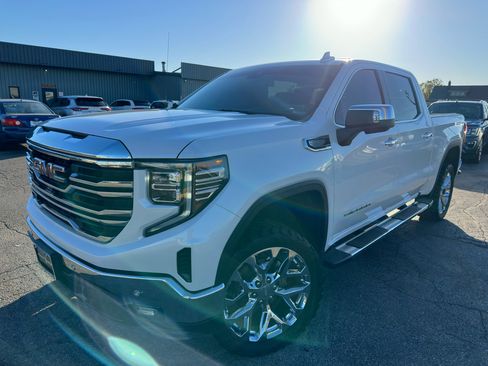 Used 2022 GMC Sierra 1500 SLT image 3