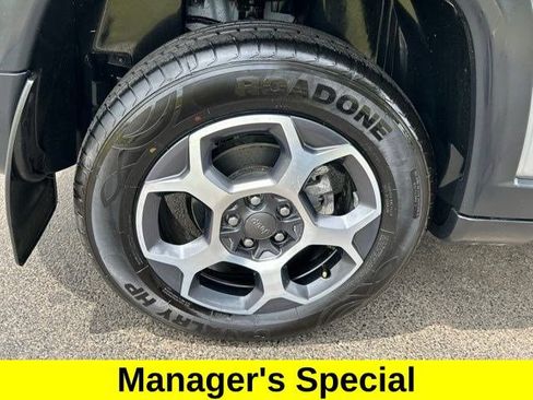 Used 2022 Jeep Compass Trailhawk w/ Trailhawk Elite Group AWD/4WD image 49