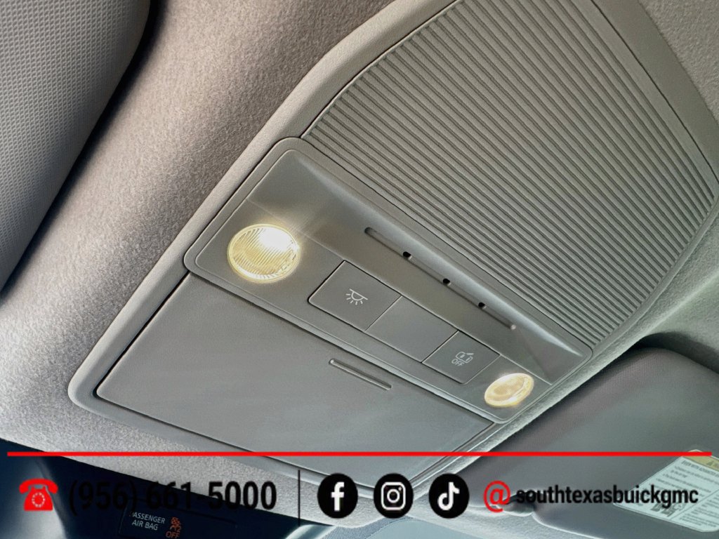 Used 2025 Nissan Kicks SR FWD image 19