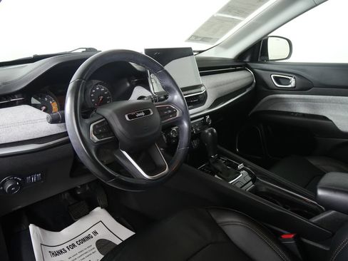 Used 2022 Jeep Compass Latitude AWD/4WD image 13