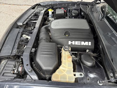 Used 2019 Dodge Challenger R/T w/ Driver Convenience Group image 32