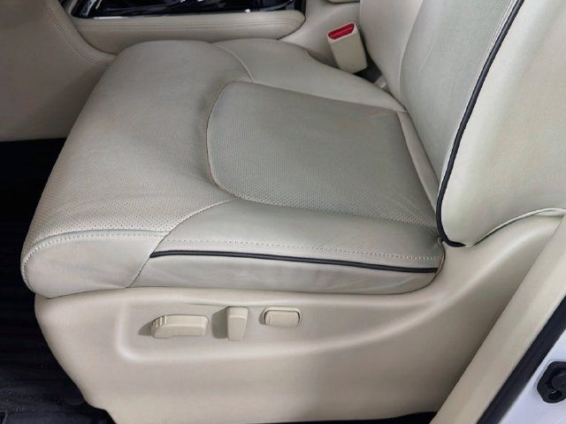 Used 2021 INFINITI QX80 Luxe w/ All-Season Package RWD image 23