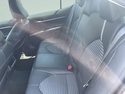 Used 2023 Toyota Camry SE image 16