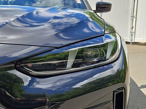 Used 2025 BMW i4 xDrive40i w/ M Sport Package AWD/4WD image 9