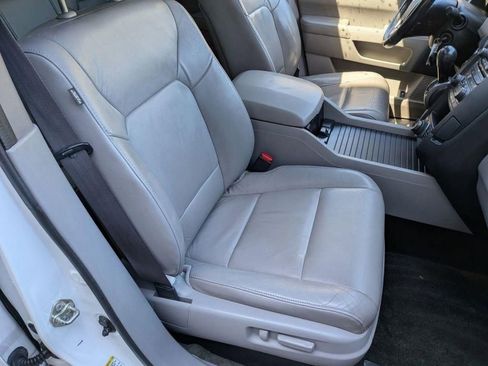 Used 2015 Honda Pilot Touring image 34