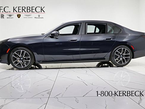 Used 2023 BMW i7 xDrive60 image 3