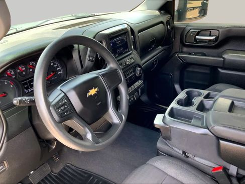 Used 2024 Chevrolet Silverado 2500 Custom w/ Custom Value Package AWD/4WD image 18