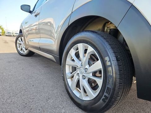 Used 2020 Hyundai Tucson Value AWD/4WD image 16