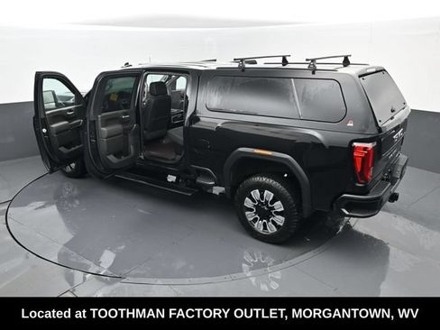 Used 2023 GMC Sierra 3500 Denali w/ Denali Ultimate Package AWD/4WD image 28