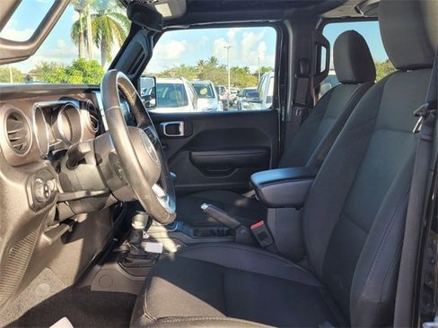 Used 2020 Jeep Gladiator Sport w/ Quick Order Package 23S image 11